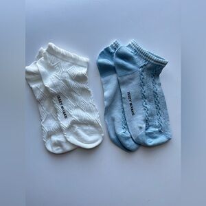 2 X Issey Miyake Textured White and Light Blue ankle Socks